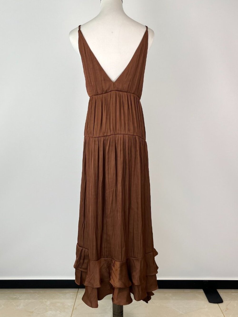 NWOT Farm Rio Ruffled Sleeveless V-Neck Midi Dress Brown Size L - Picture 7 of 16